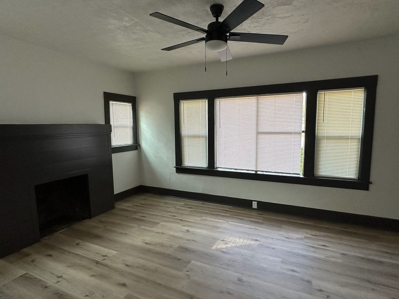 620 S Court St - Photo 4 of 14