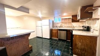 4330 Se Milwaukie Ave #B - Photo 1 of 1