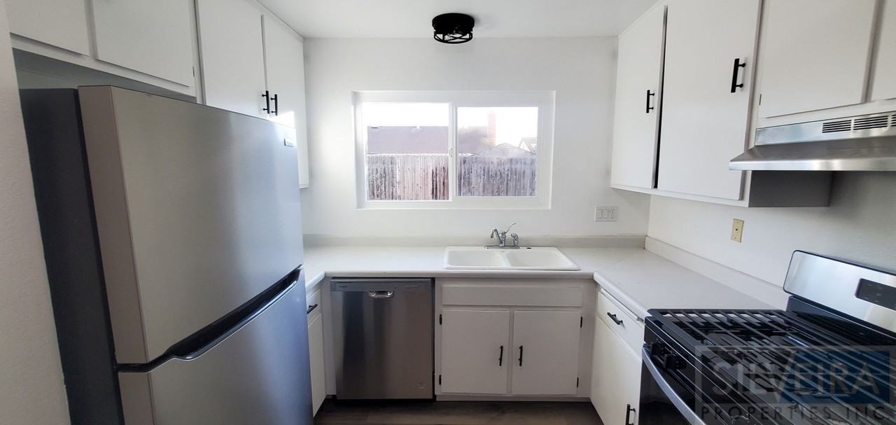 1026 W Hermosa Dr - Photo 6 of 30