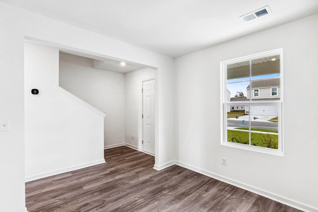 217 Foster St - Photo 5 of 30