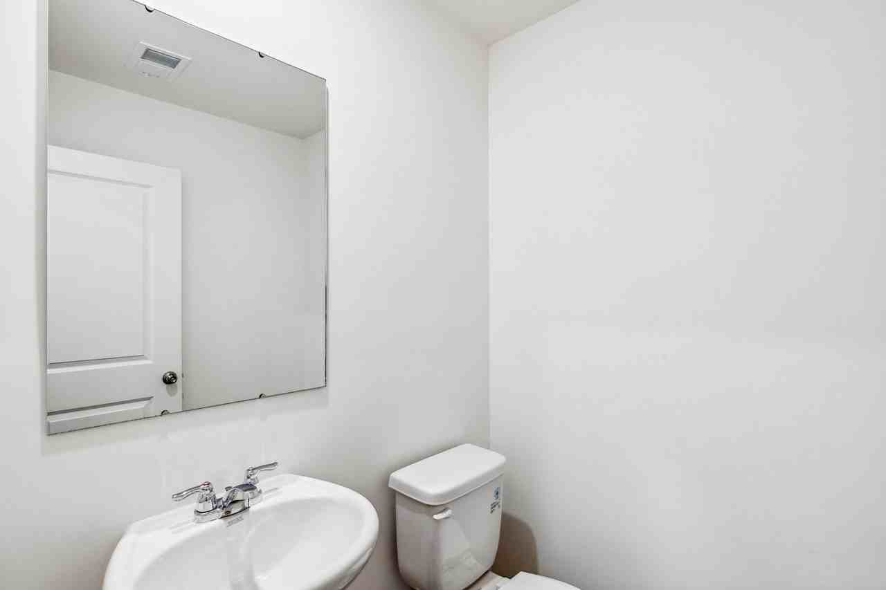 217 Foster St - Photo 6 of 30