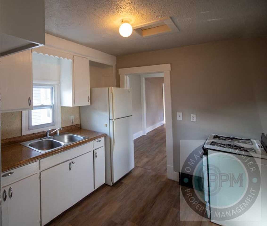 4715 N 14th St - Photo 3 of 22