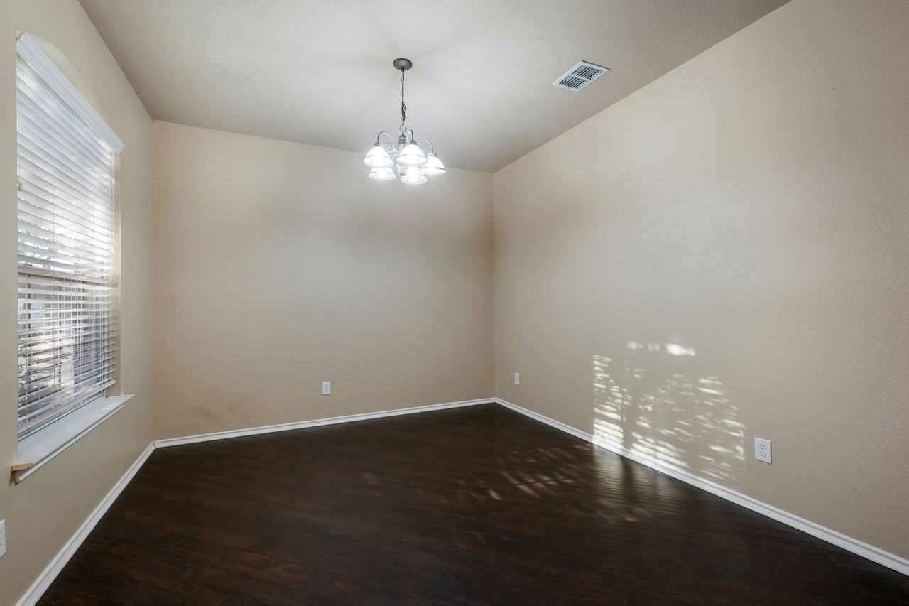 171 Cardinal Way - Photo 4 of 29