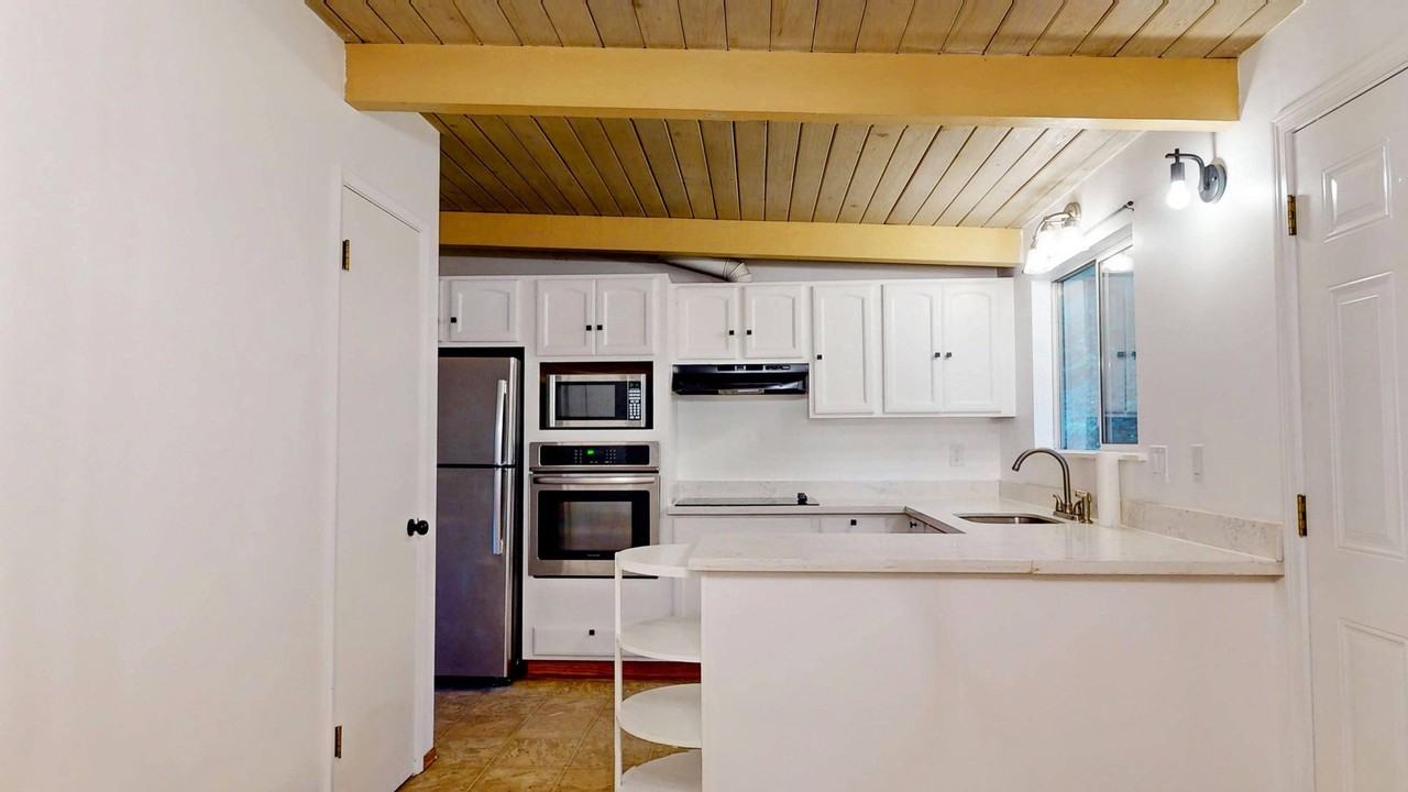 18135 Dayton Ave N #A - Photo 4 of 27