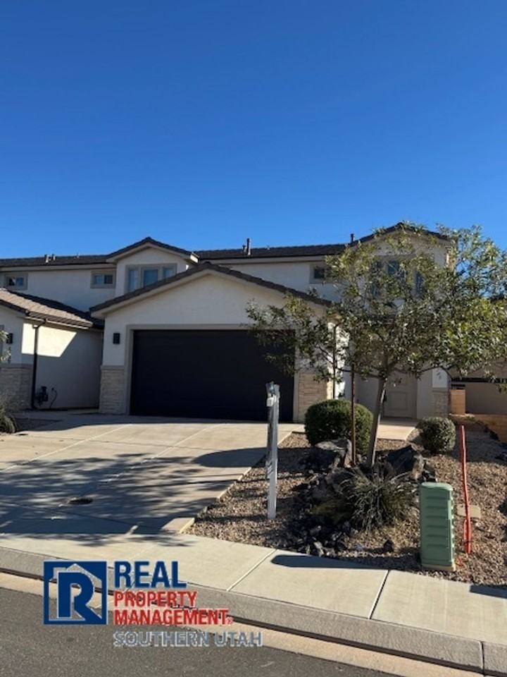 548 N 550 W - Photo 2 of 20