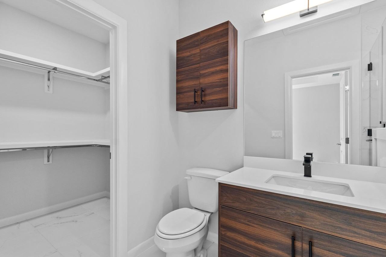 501 Coves Ln #3 - Photo 5 of 13