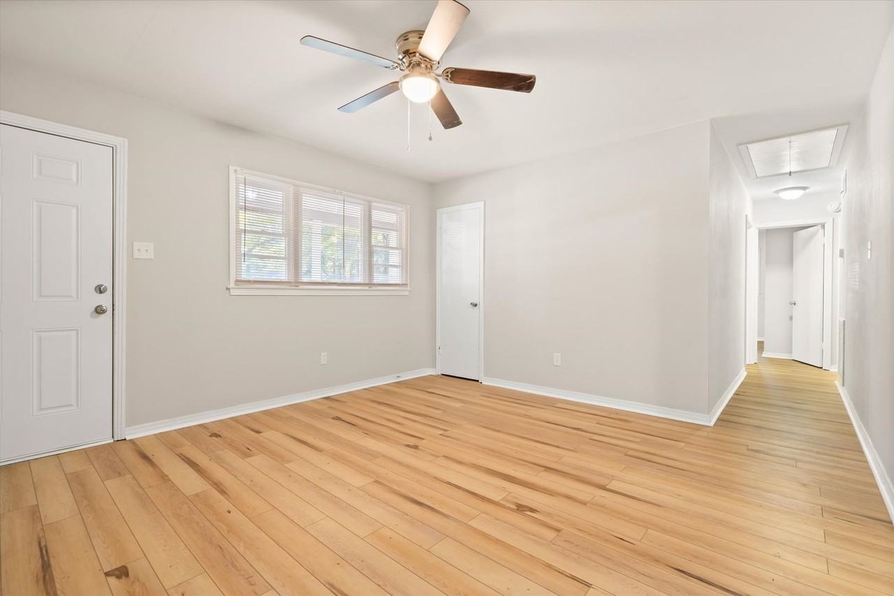 1405 Middle Ring Rd - Photo 4 of 21