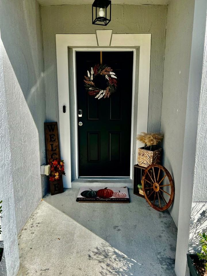 125 Walnut Way - Photo 2 of 24