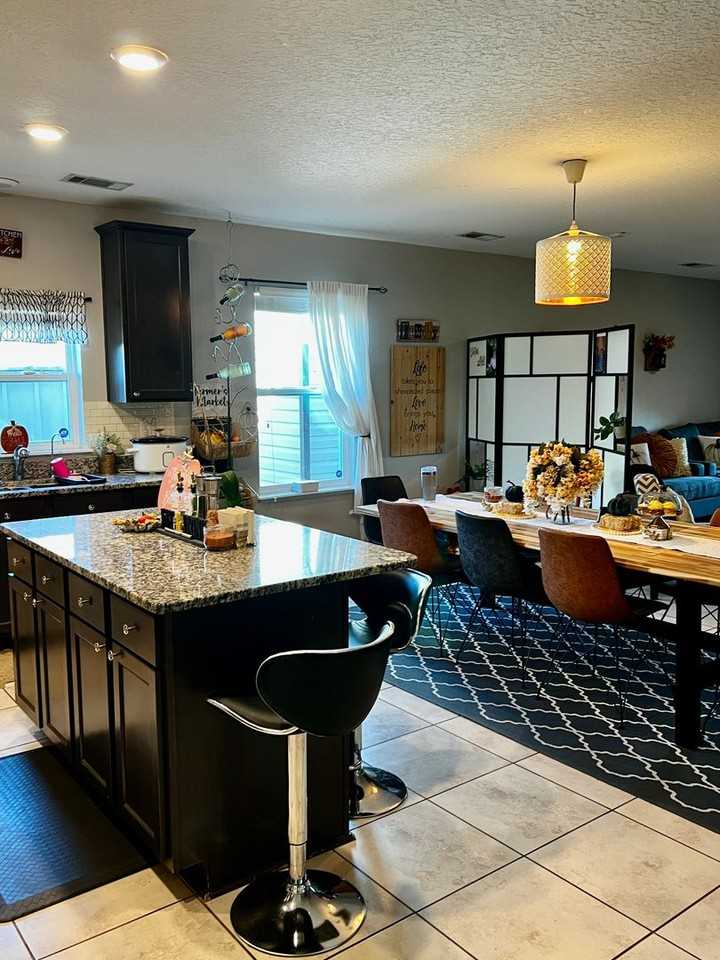 125 Walnut Way - Photo 4 of 24