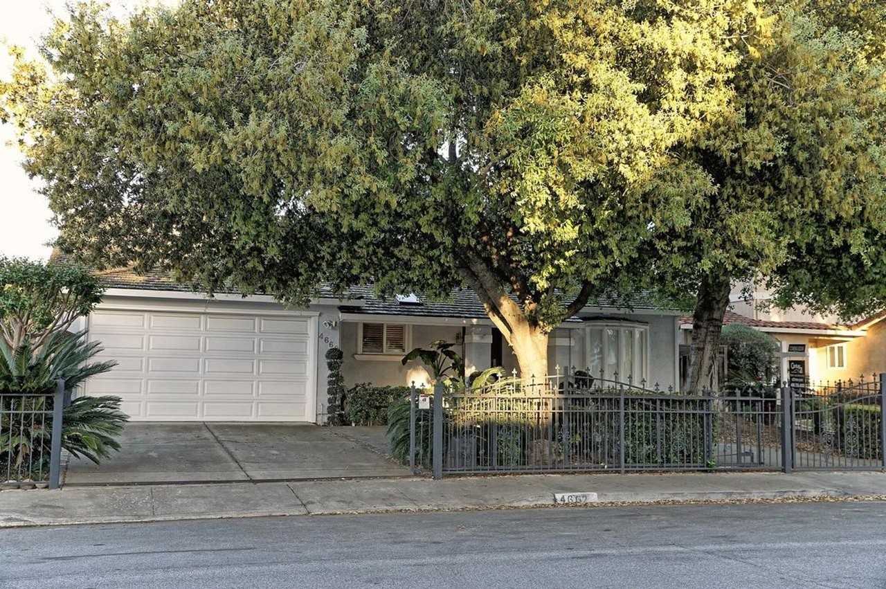 4662 Park Arcadia Dr - Photo 2 of 25