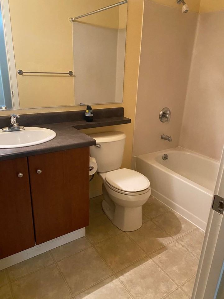 12404 E Gibson Rd #B203 - Photo 7 of 11