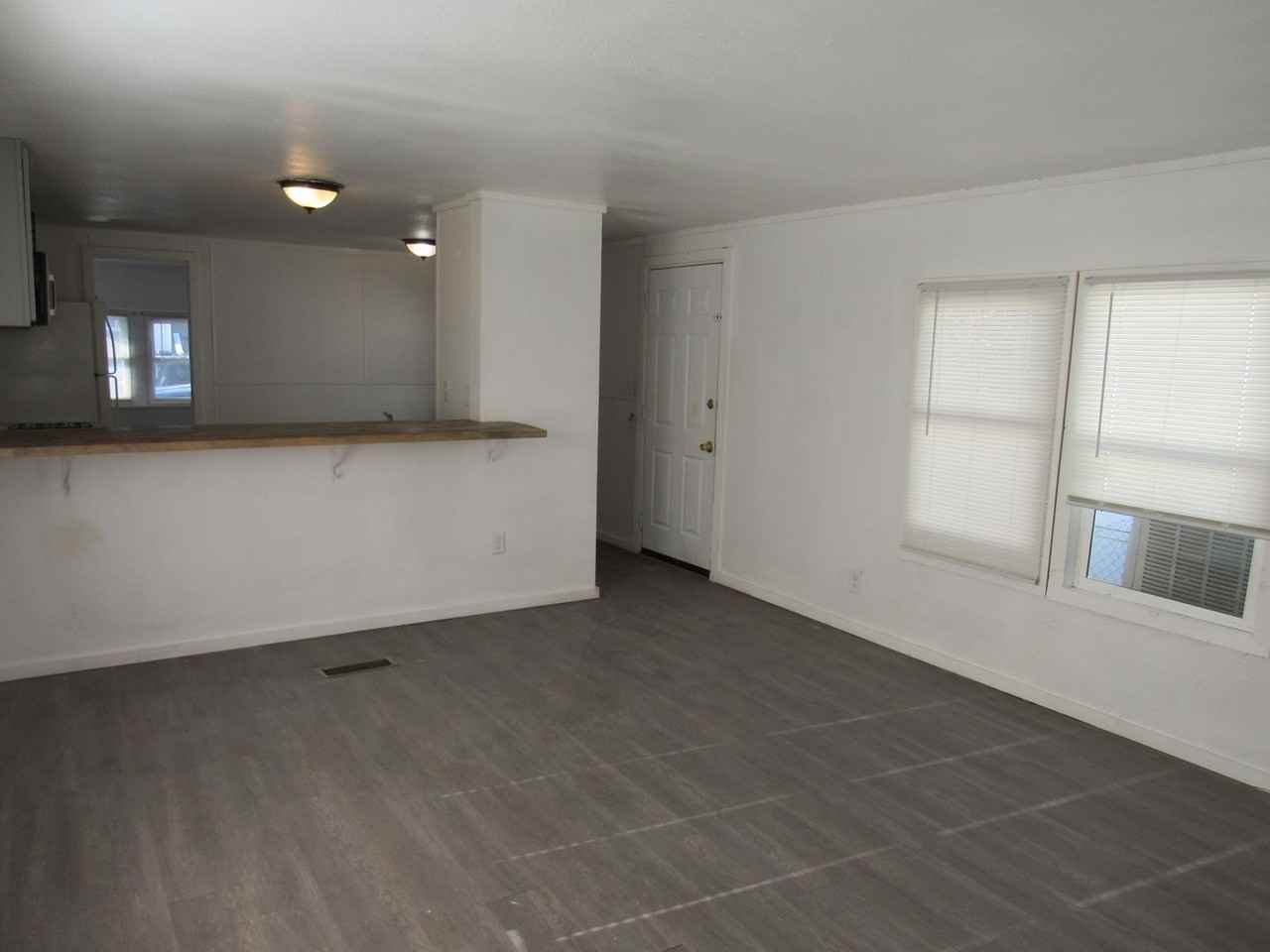 1157 N Durbin St - Photo 3 of 10