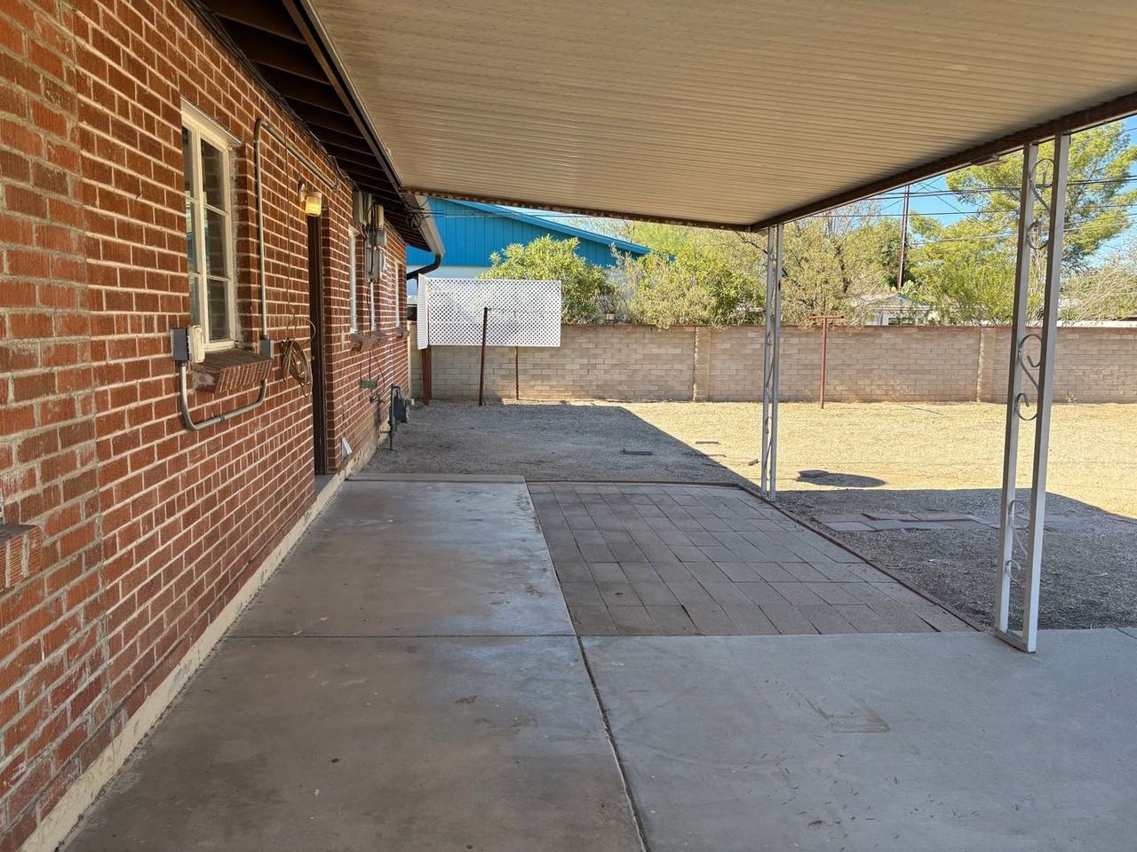 3221 E Linden St - Photo 4 of 27