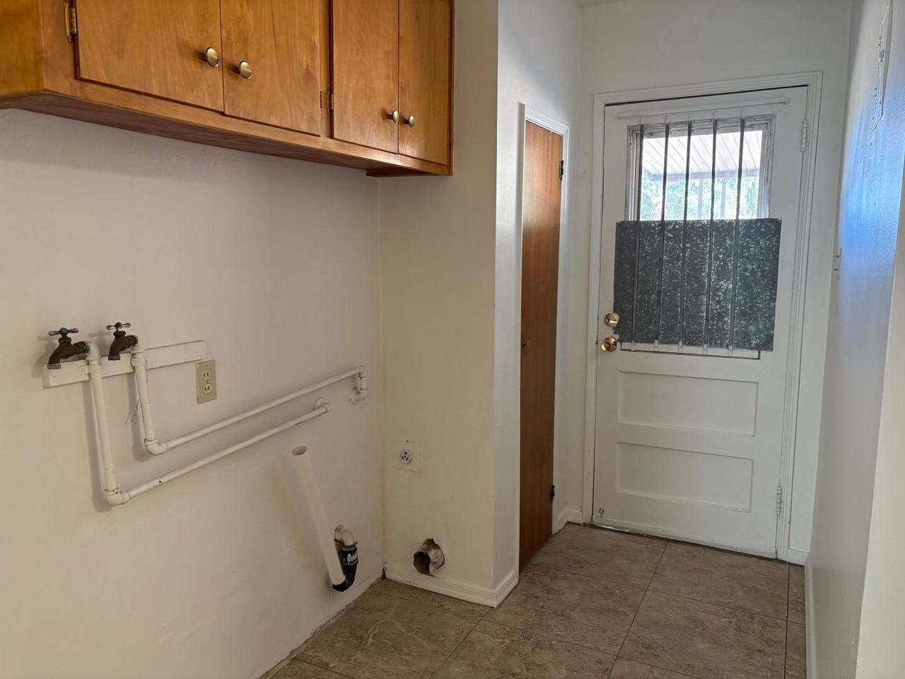 3221 E Linden St - Photo 6 of 27