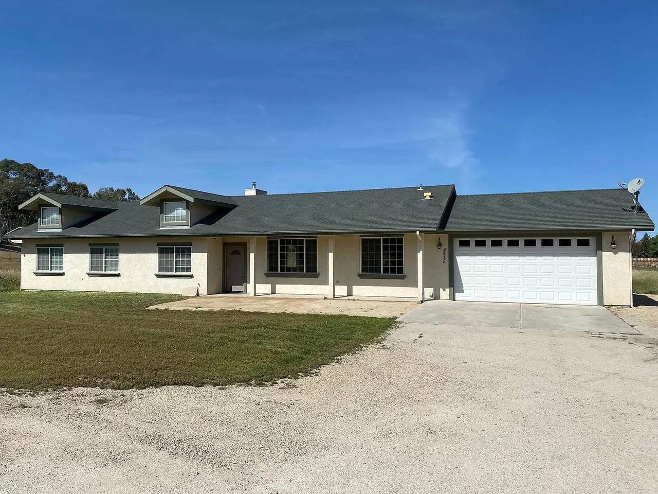 4575 Whispering Oak Way - Photo 2 of 35