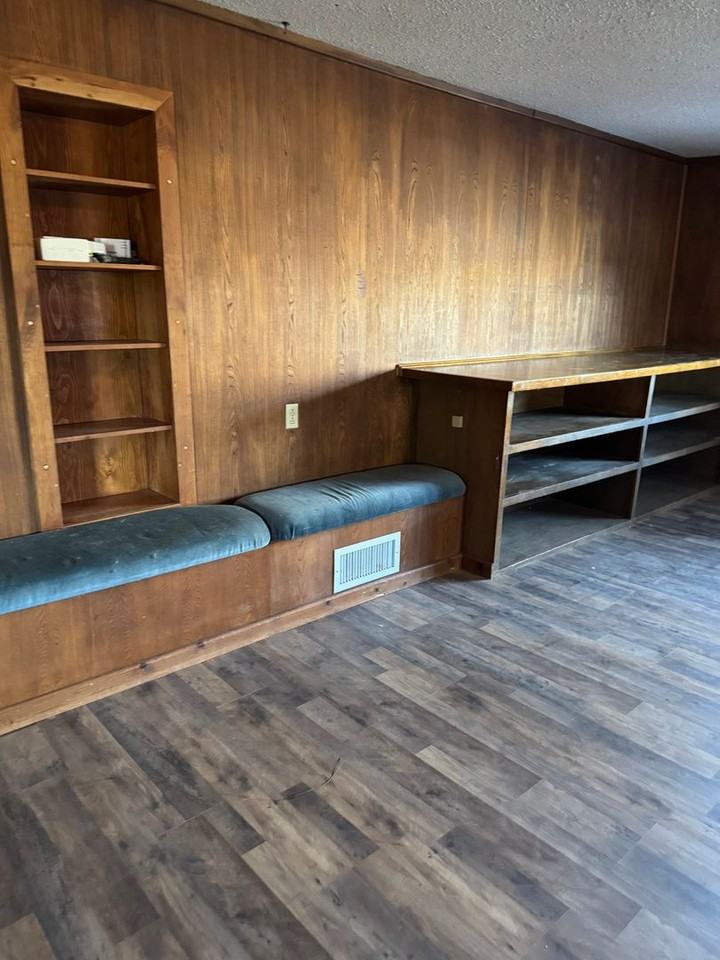 123 E Lime St - Photo 5 of 27