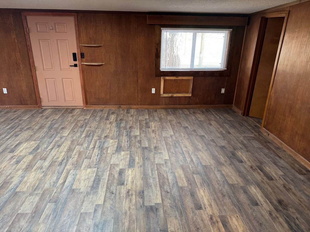 123 E Lime St - Photo 7 of 27