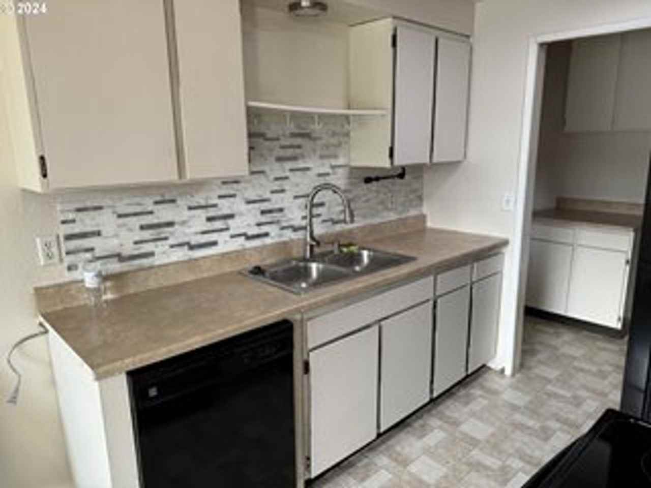 310 North Marple Street - Photo 2 of 19