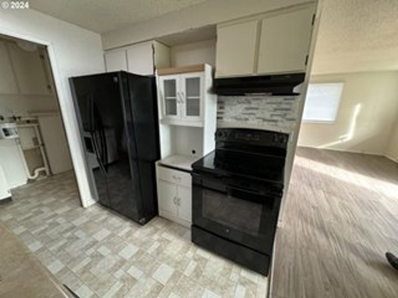 310 North Marple Street - Photo 3 of 19