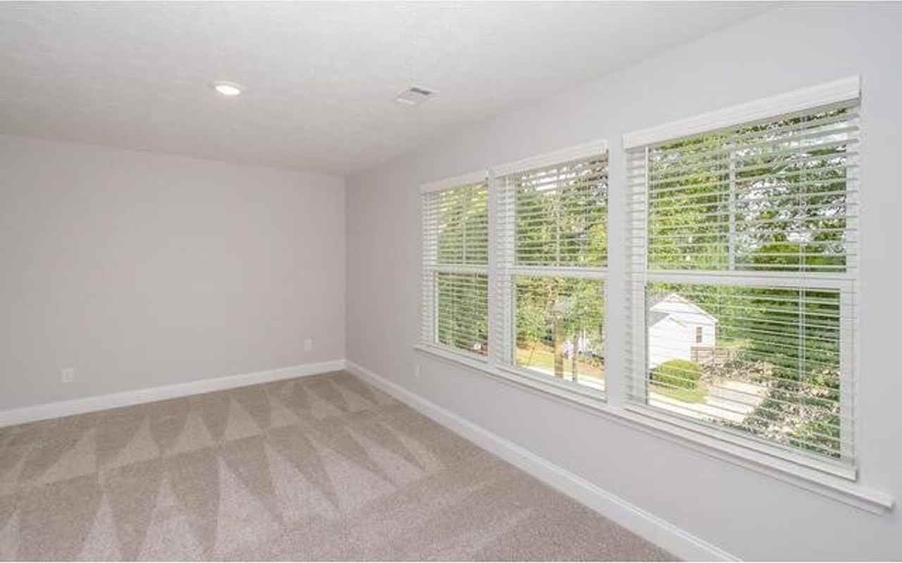 122 Lecompte Ave - Photo 3 of 30