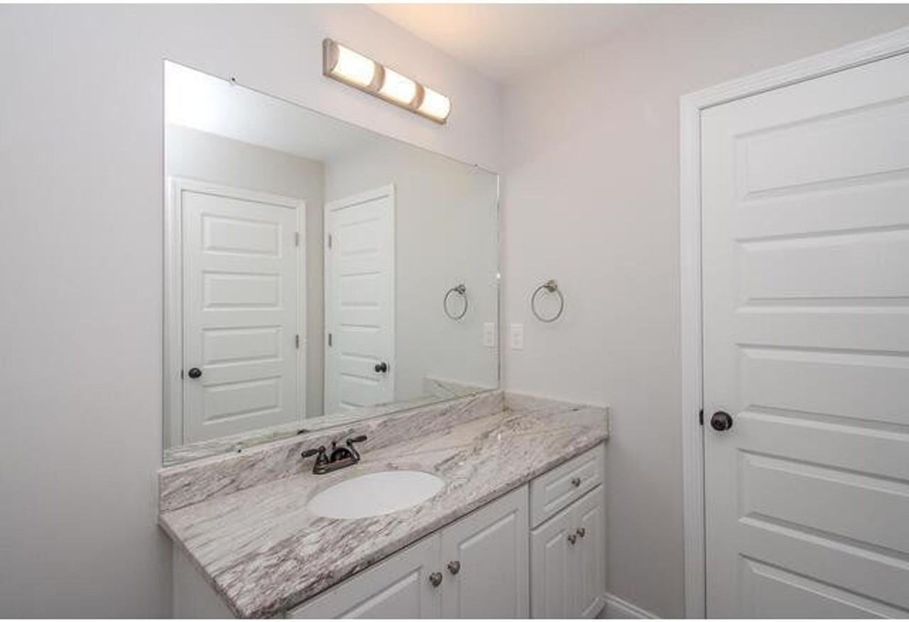 122 Lecompte Ave - Photo 6 of 30