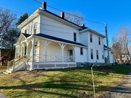 featured image of 95 W Elm St #1