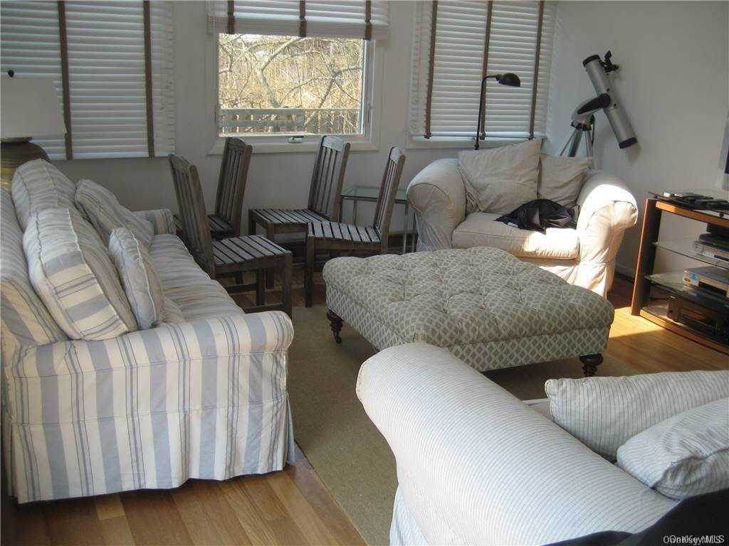 4 Superior Avenue - Photo 3 of 20