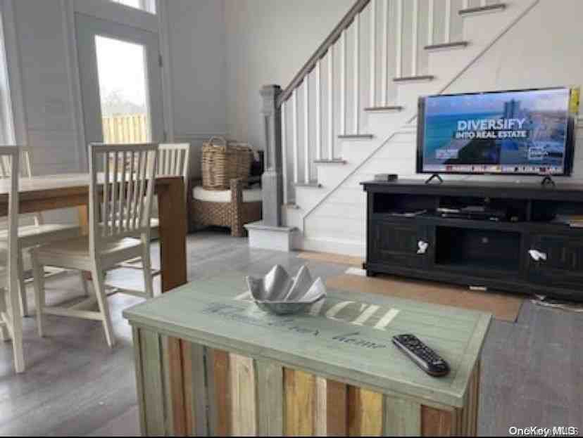 343 Dehnhoff Walk - Photo 3 of 22