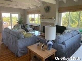 39 39 Midway Walk - Photo 3 of 21