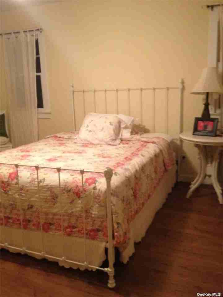 687 Ocean Breeze Walk - Photo 7 of 9