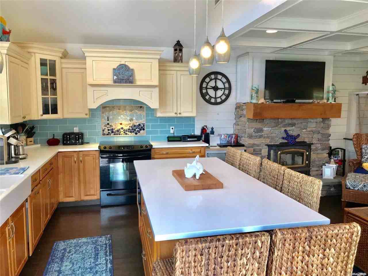 342 Dehnhoff Walk - Photo 4 of 15