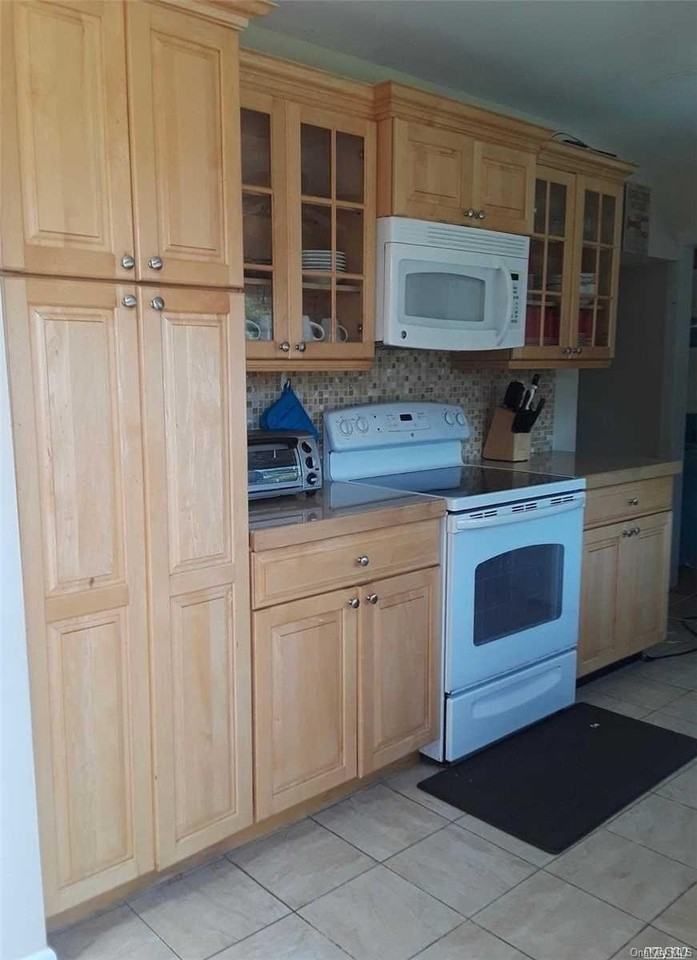 49 Surf Rd - Photo 2 of 12