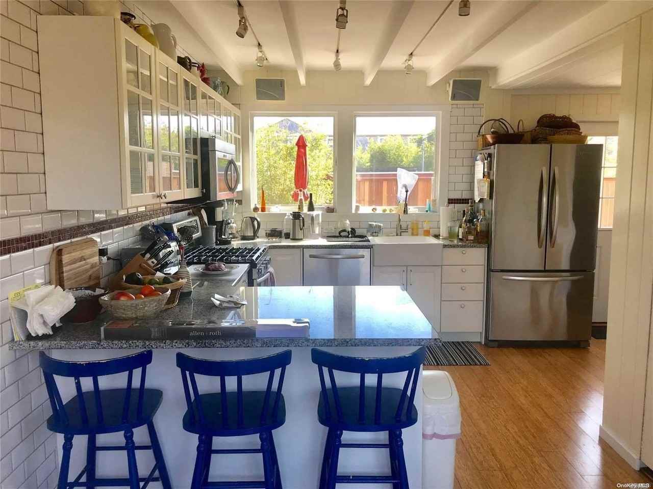 833 Evergreen Walk - Photo 5 of 13