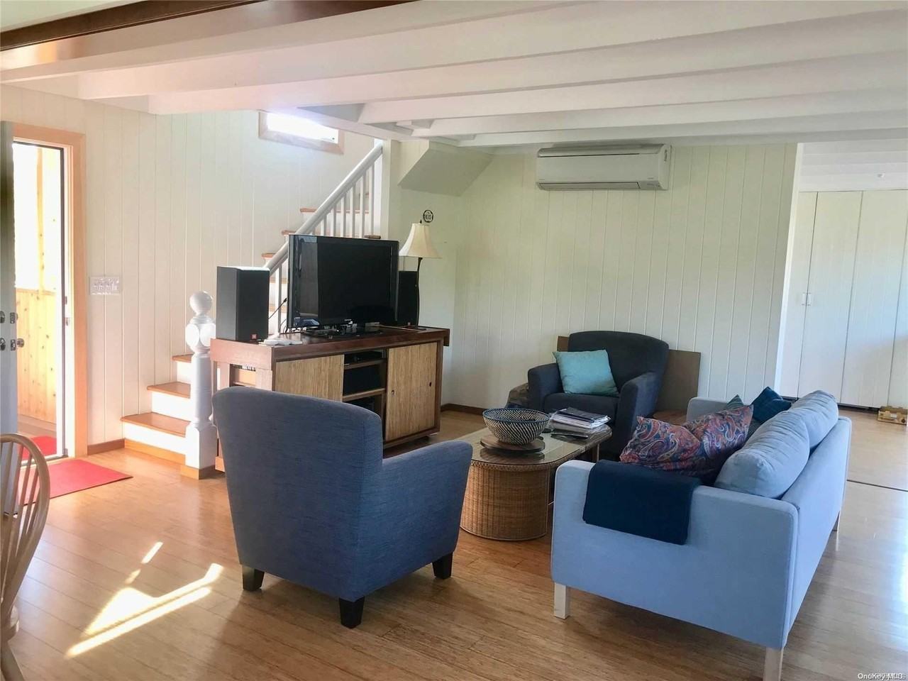 833 Evergreen Walk - Photo 6 of 13