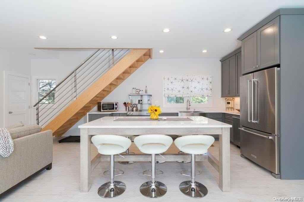 109 Bungalow Walk - Photo 4 of 21