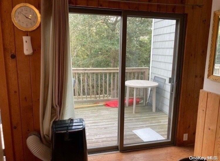 44 E Bayview Ave - Photo 6 of 8