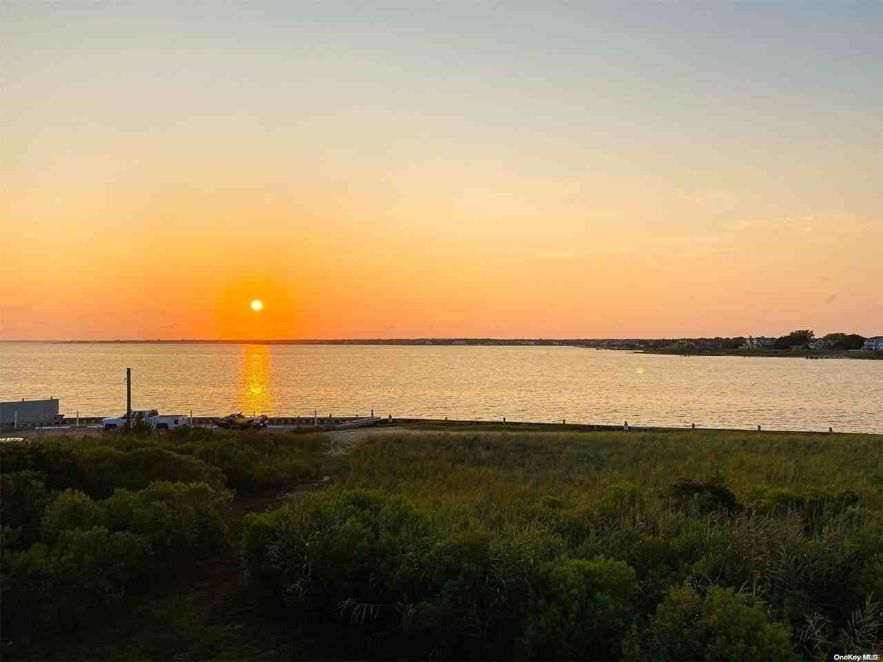 274 Dune Rd #19 - Photo 2 of 21