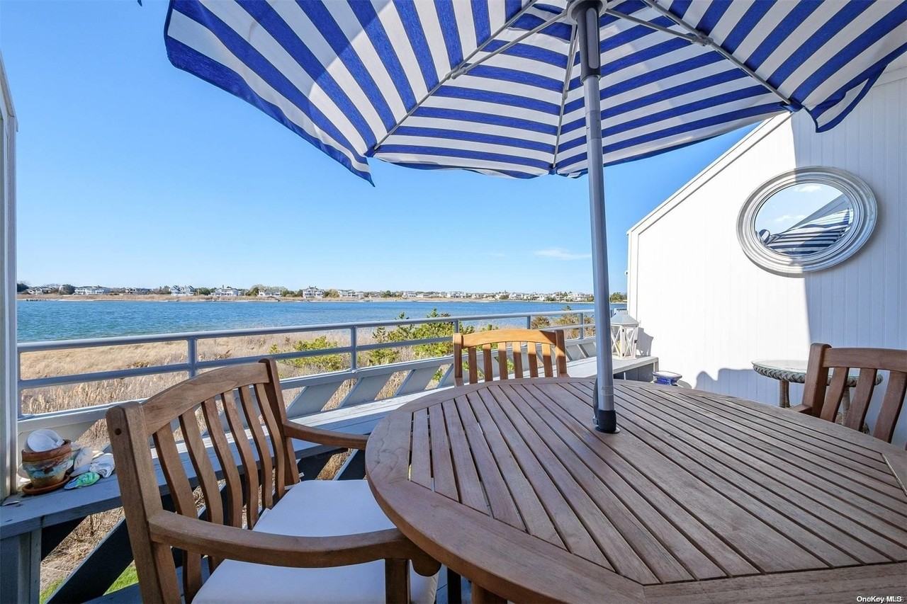 274 Dune Rd #19 - Photo 6 of 21