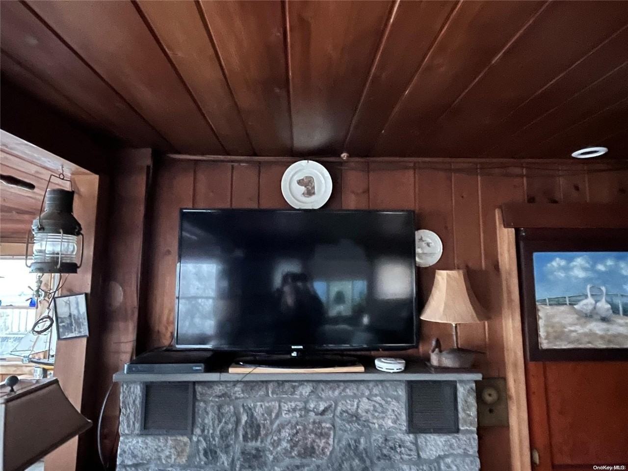 7 E End Walk - Photo 2 of 12