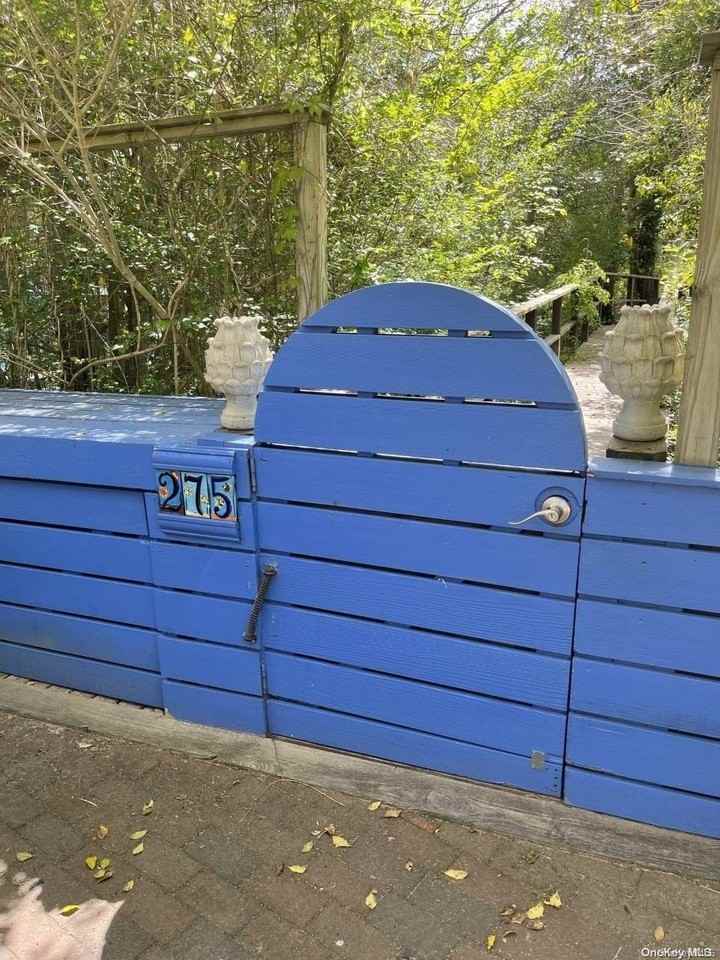 275 Wilmot Rd - Photo 2 of 19