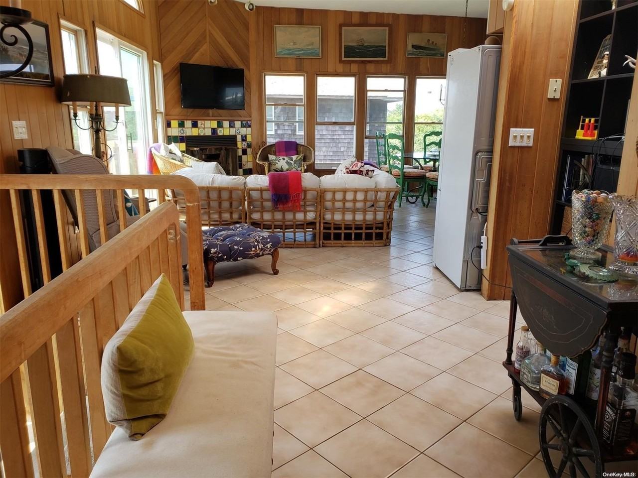 863 Evergreen Walk - Photo 2 of 20