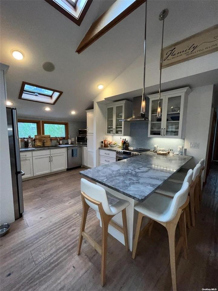 197 Cottage Walk - Photo 6 of 21