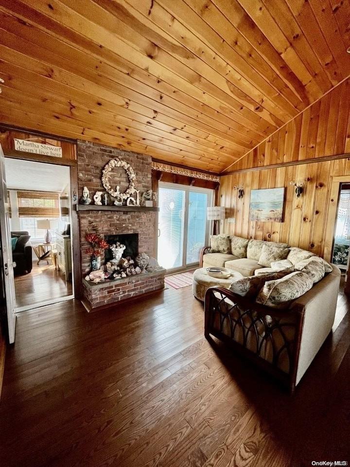 462 Dehnhoff Walk - Photo 3 of 13