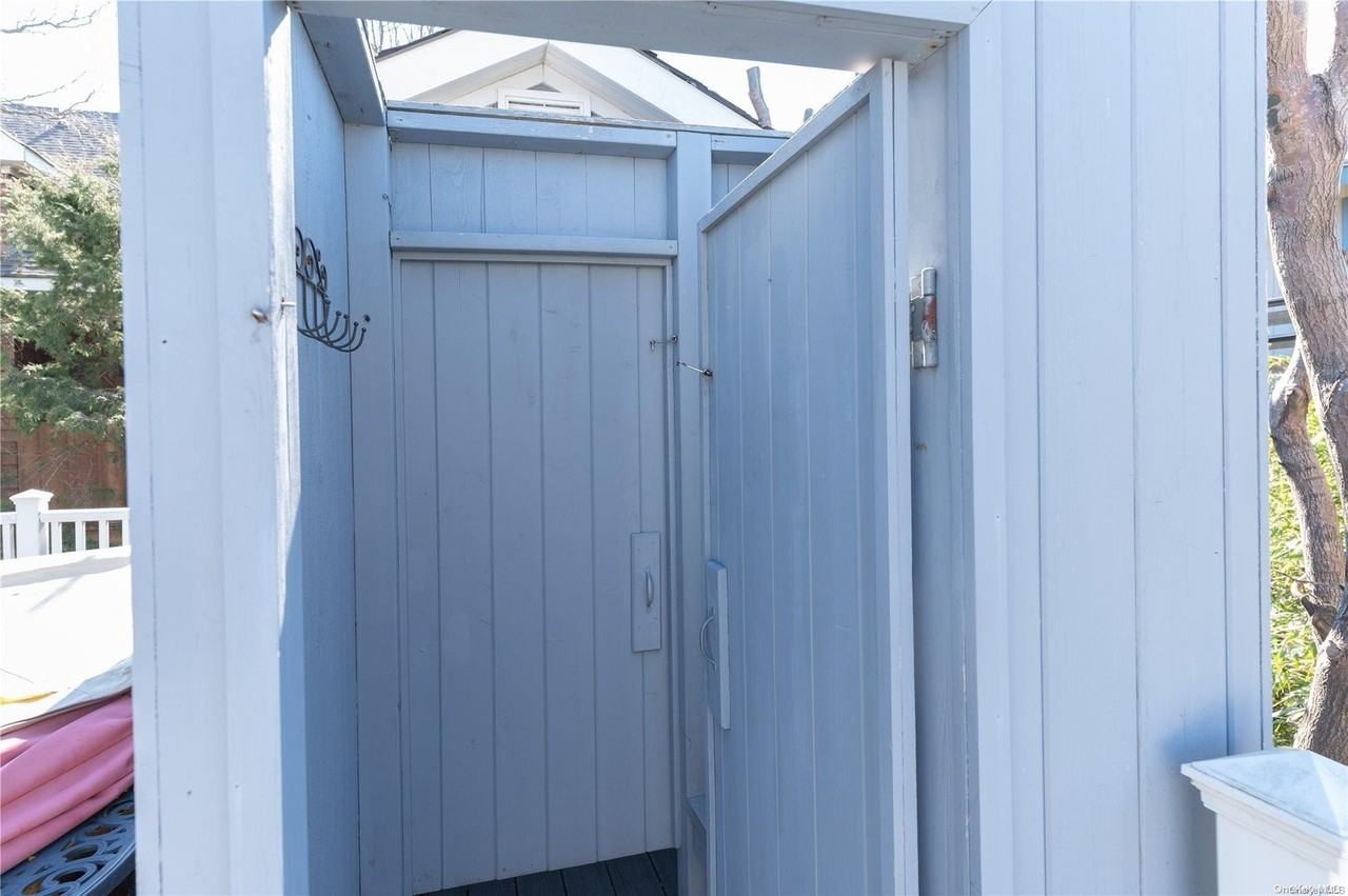 672 Ocean Breeze - Photo 4 of 30