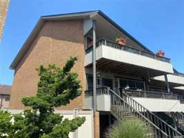 featured image of 813 Shore Rd