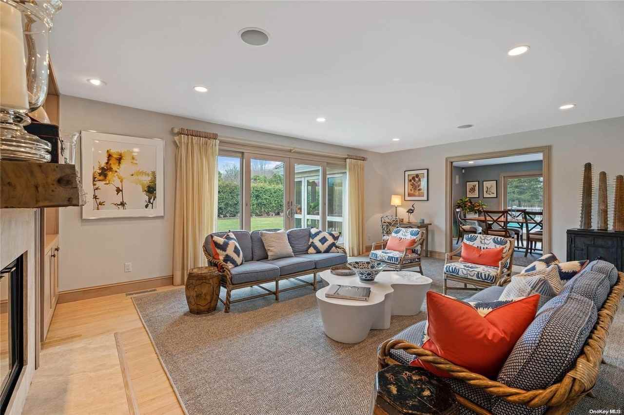 13 Quogo Neck Ln - Photo 5 of 17