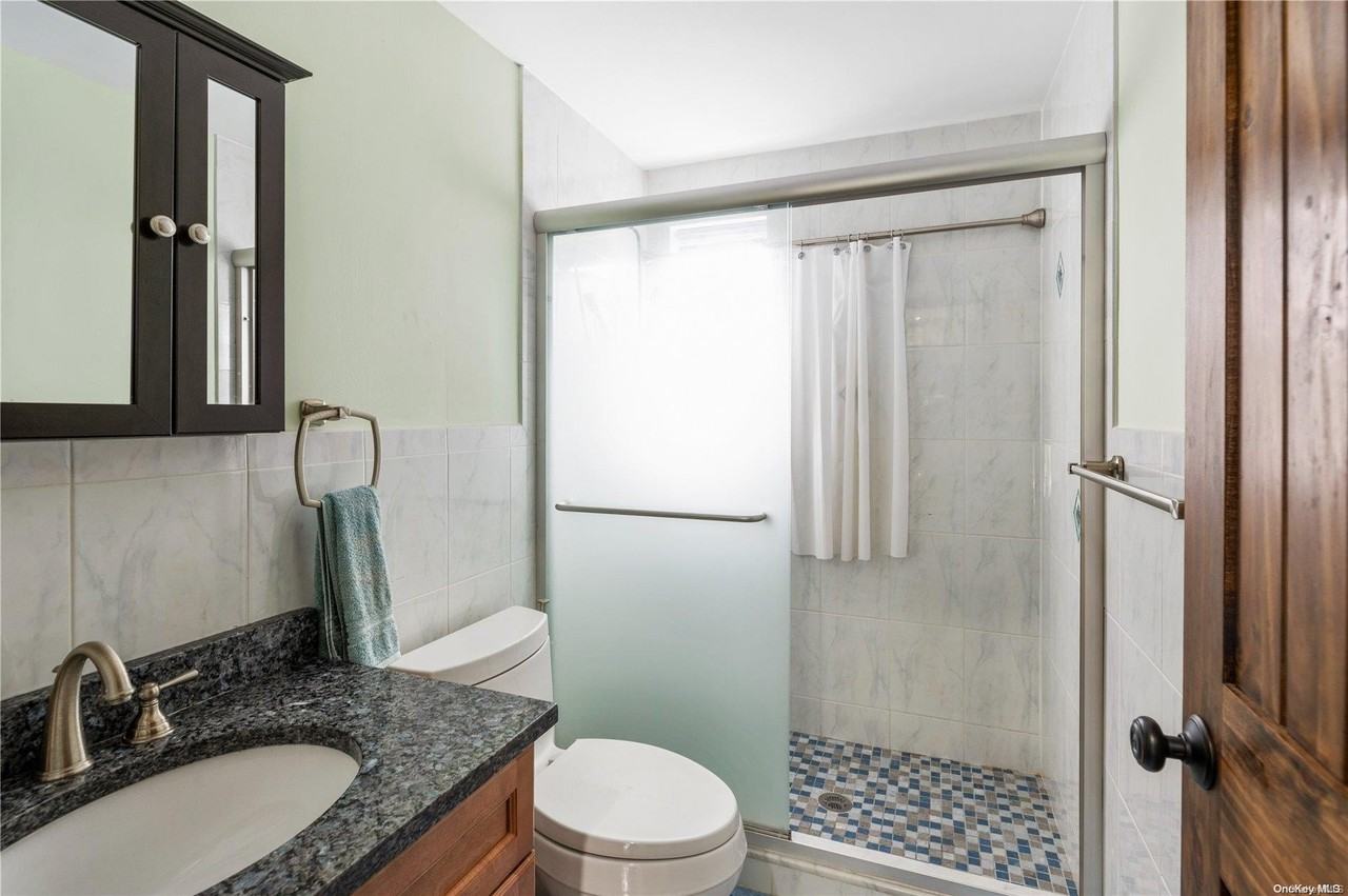 289 Cottage Walk - Photo 7 of 12