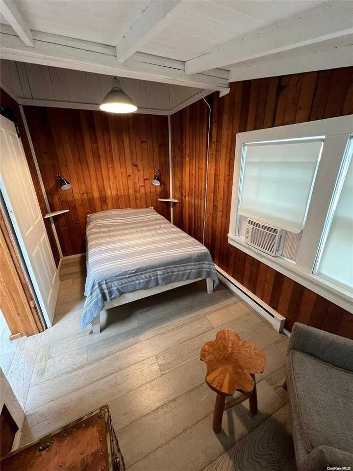 726 Ocean Breeze Walk - Photo 5 of 11