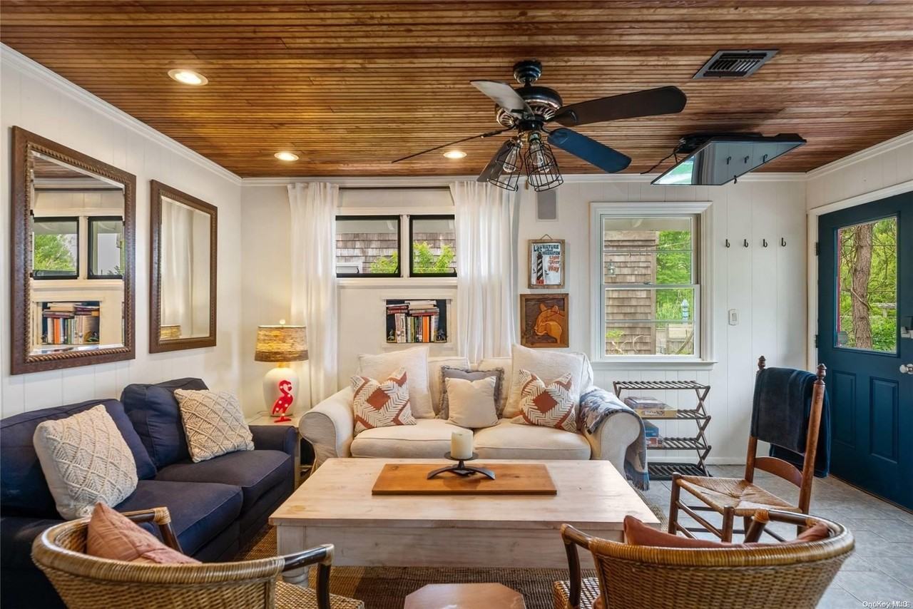 12 Seneca St - Photo 2 of 17