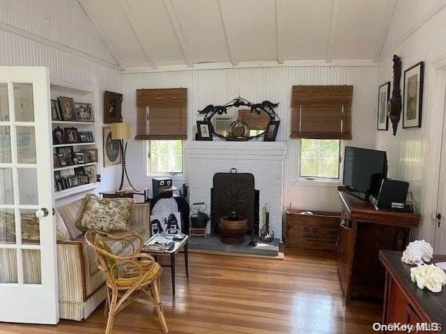 970 Surfview Walk - Photo 4 of 17